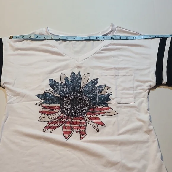 Cute Womens Small White Graphic Tee with Black Stripes and Relaxed Fit NWOT - Picture 5 of 9